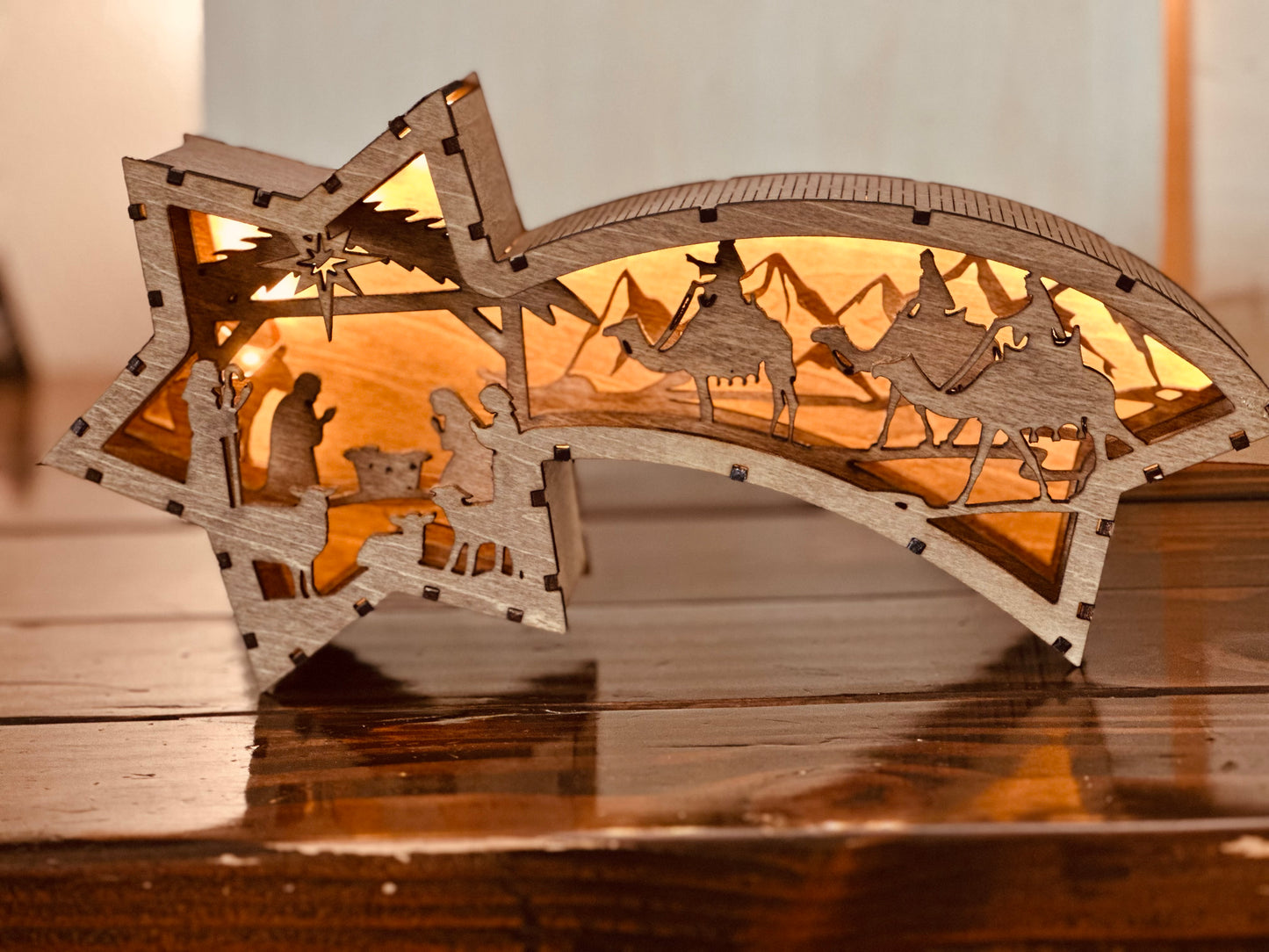 ✨ Laser-Cut Nativity Star Ornament – Handmade Holiday Décor